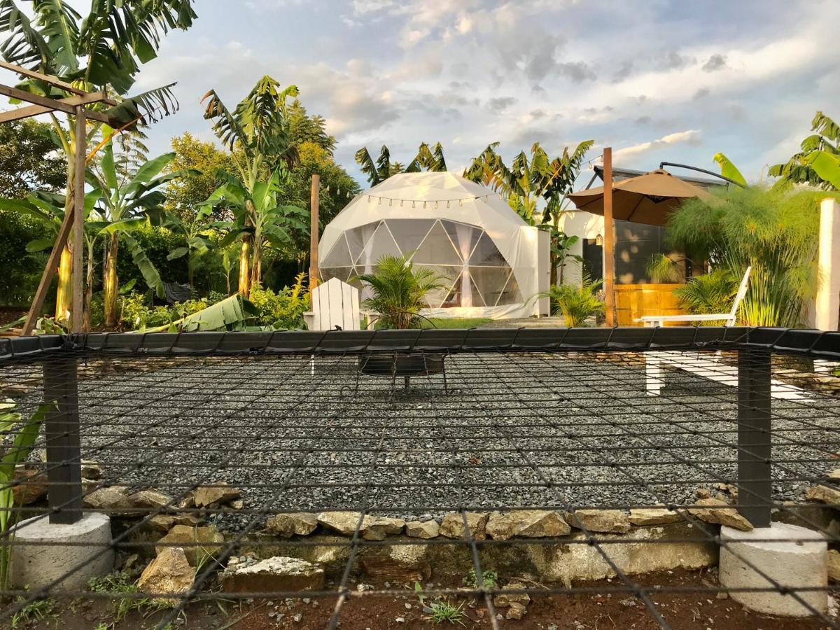 キンバヤ Orange Glampingヴィラ エクステリア 写真
