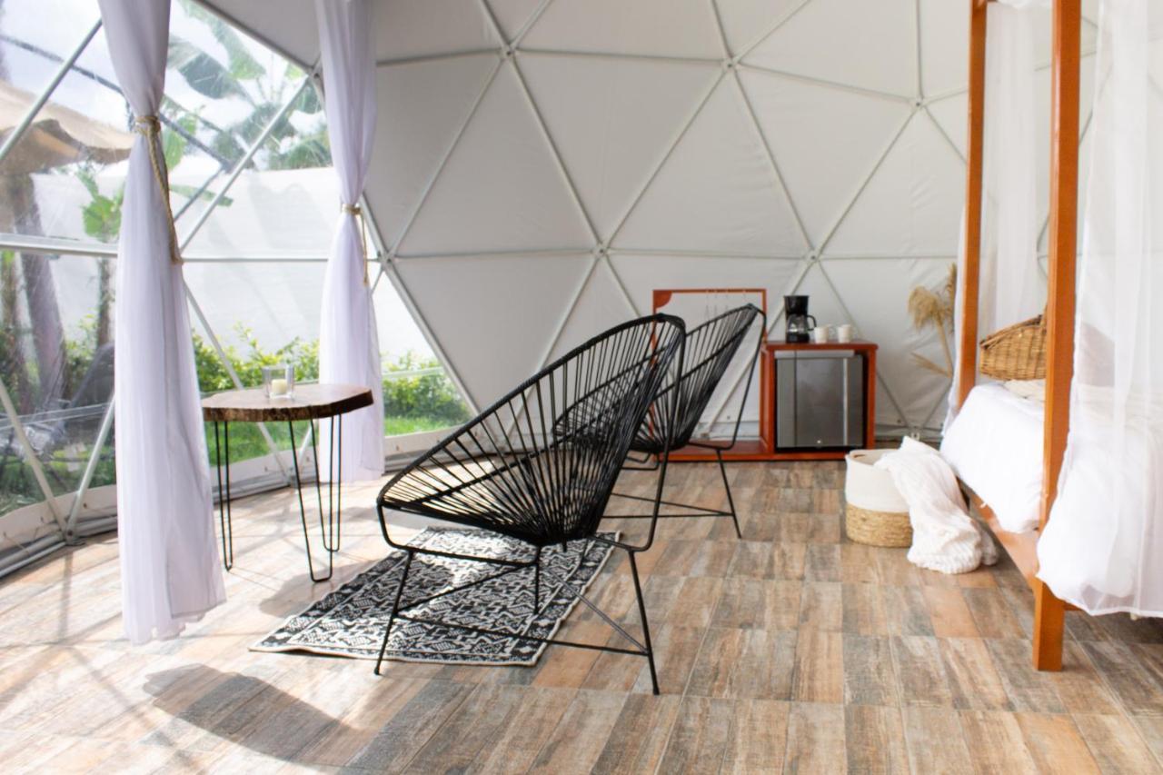 キンバヤ Orange Glampingヴィラ エクステリア 写真