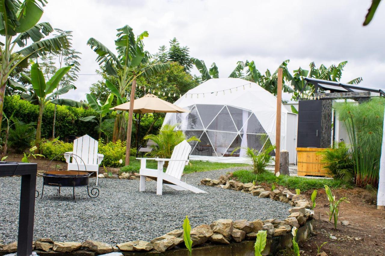 キンバヤ Orange Glampingヴィラ エクステリア 写真