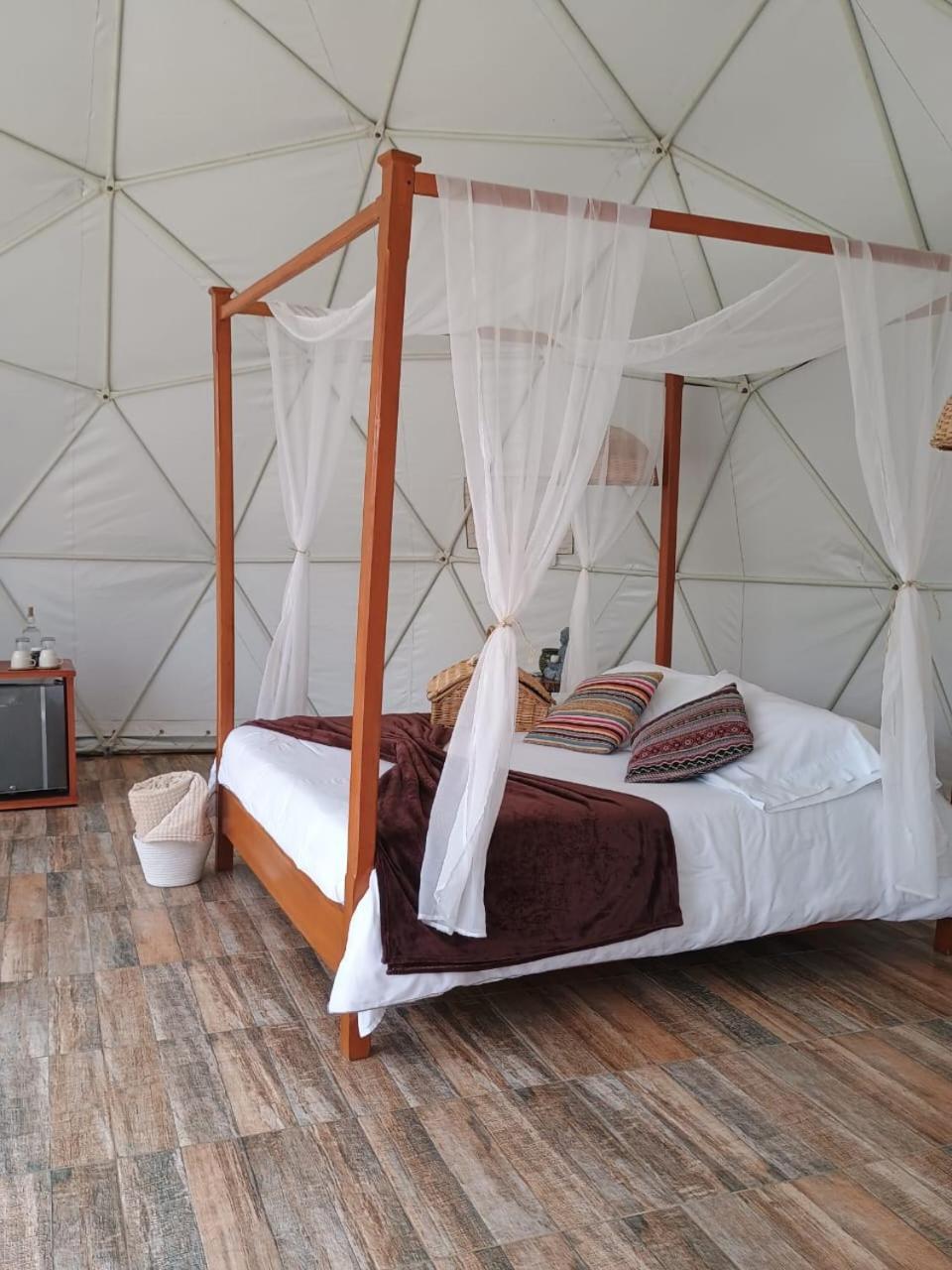 キンバヤ Orange Glampingヴィラ エクステリア 写真